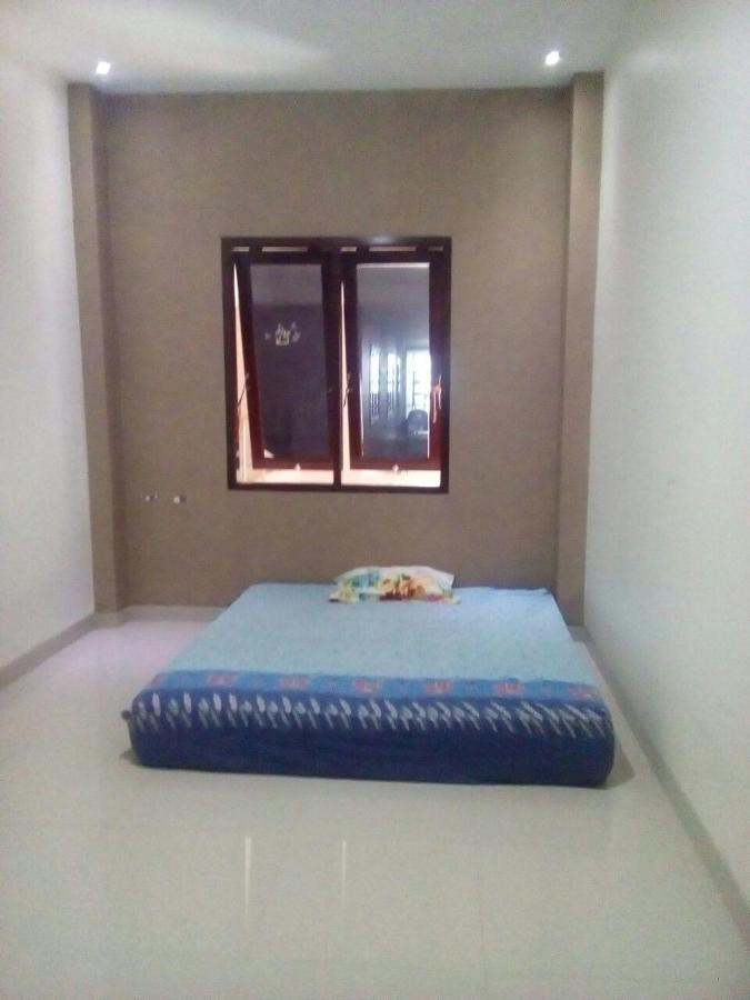 Bintara Jaya Yemima Guest House Бекасі Екстер'єр фото