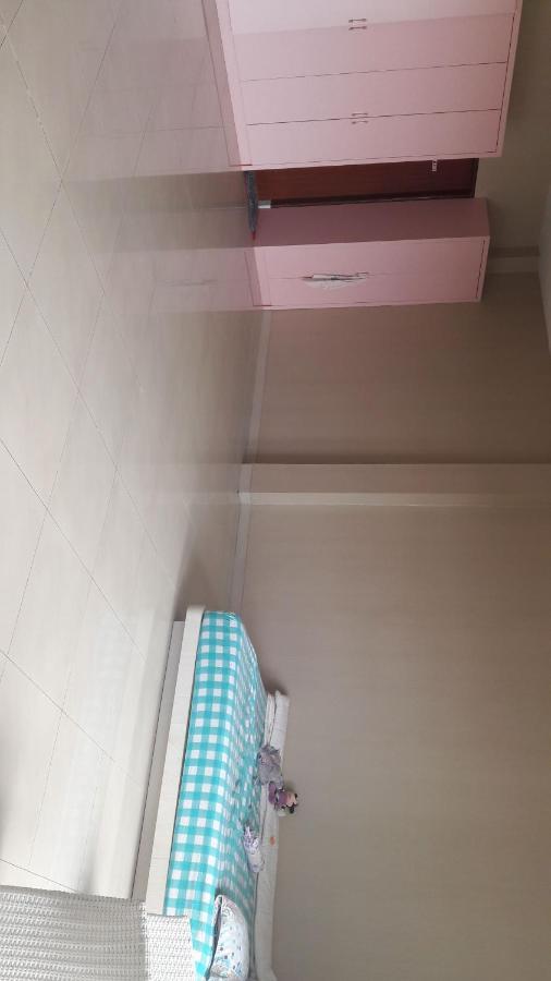 Bintara Jaya Yemima Guest House Бекасі Екстер'єр фото